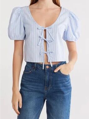 Abound Light Blue Striped Tie-Front Puff Sleeve Crop Top